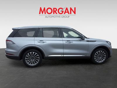 2022 Lincoln Aviator — side profile view