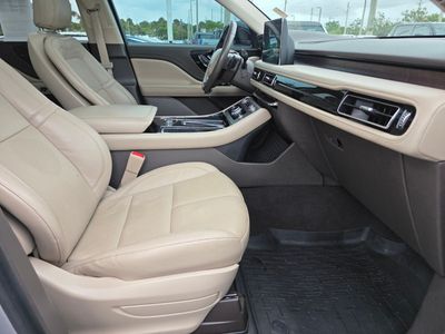 2022 Lincoln Aviator — photo 10 view