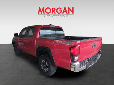 2018 Toyota Tacoma — photo 7 view