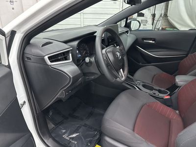 2025 Toyota Corolla - Photo 9