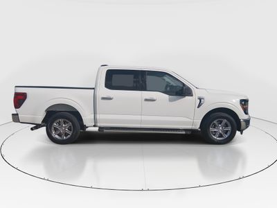 2025 Ford F-150 — photo 8 view
