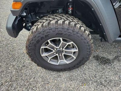 2024 Jeep Gladiator - Photo 5