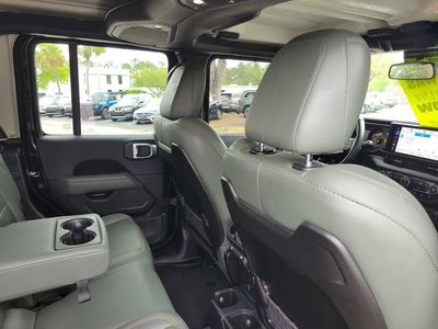 2024 Jeep Gladiator - Photo 27
