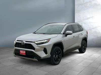 2025 Toyota RAV4 — front three-quarter view