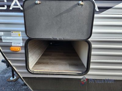 2026 Coachmen RV Catalina Summit Series 8 - Photo 10