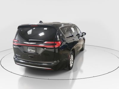 2025 Chrysler Pacifica - Photo 7