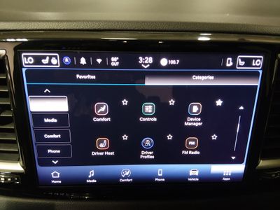 2025 Chrysler Pacifica - Photo 20