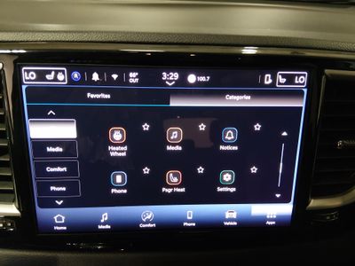 2025 Chrysler Pacifica - Photo 21