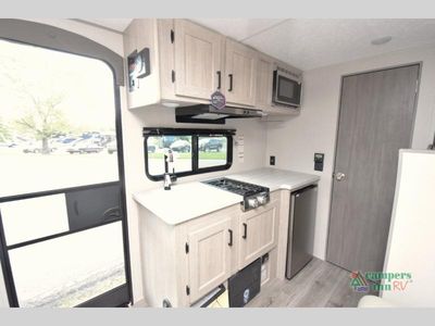2026 Coachmen RV Catalina Summit Series 7 - Photo 19