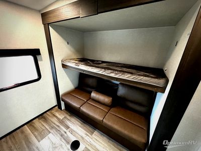 2026 Venture RV SportTrek Touring Edition - Photo 15