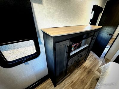 2026 Venture RV SportTrek Touring Edition - Photo 22
