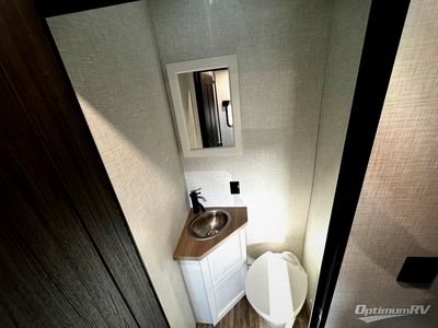 2026 Venture RV SportTrek Touring Edition - Photo 16