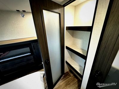 2026 Venture RV SportTrek Touring Edition - Photo 23