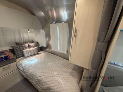 2026 Airstream Flying Cloud - Photo 9