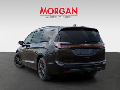 2026 Chrysler Pacifica - Photo 4