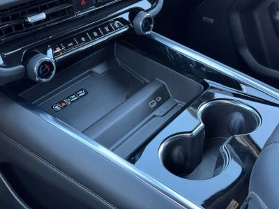 2025 Chevrolet Tahoe - Photo 31