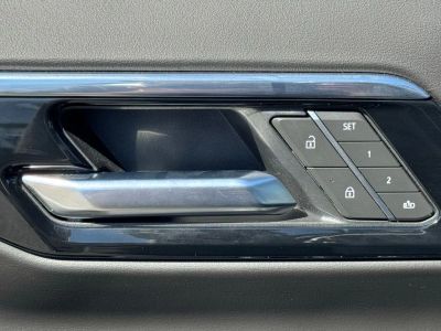 2025 Chevrolet Tahoe - Photo 16