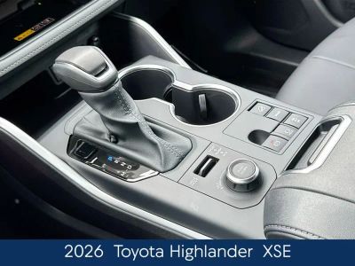 2026 Toyota Highlander - Photo 35