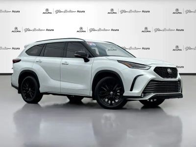 2026 Toyota Highlander - Photo 2