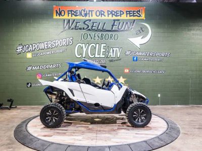 2017 Yamaha YXZ1000R — front three-quarter view