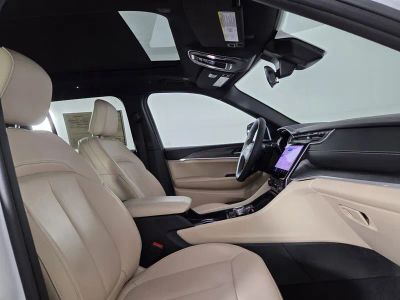 2025 Jeep Grand Cherokee — photo 39 view