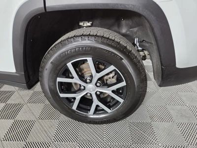 2025 Jeep Grand Cherokee — photo 28 view