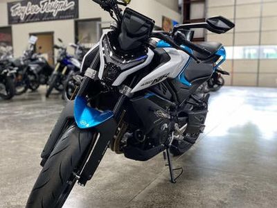 2025 CFMOTO 450NK - Photo 1
