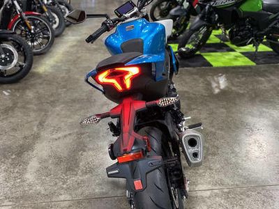 2025 CFMOTO 450NK - Photo 5