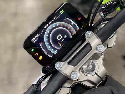 2025 CFMOTO 450NK - Photo 12