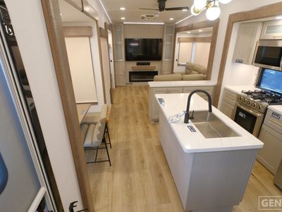 2026 Alliance RV Paradigm - Photo 7