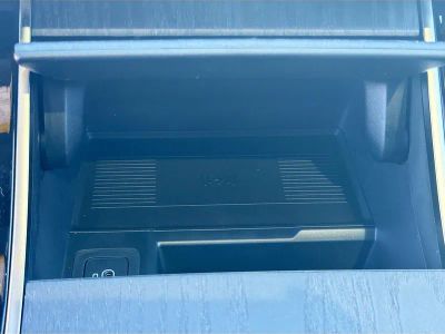 2026 Land Rover Range Rover Velar — photo 30 view