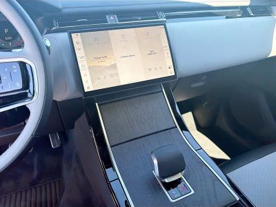2026 Land Rover Range Rover Velar — photo 27 view