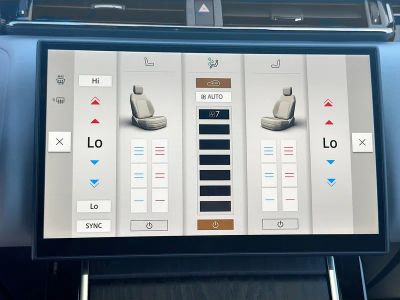 2026 Land Rover Range Rover Velar — photo 34 view