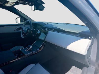 2026 Land Rover Range Rover Velar — photo 14 view