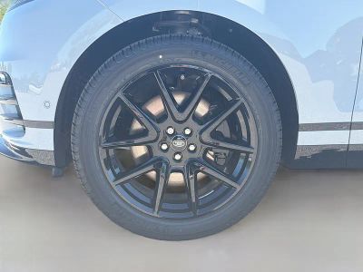 2026 Land Rover Range Rover Velar — photo 41 view