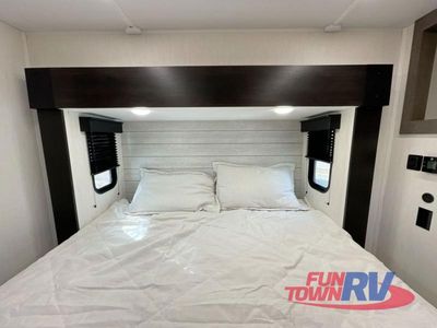 2025 Forest River RV Cherokee Arctic Wolf - Photo 34