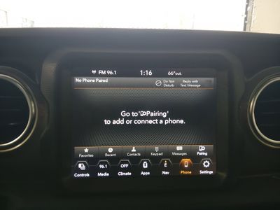2023 Jeep Gladiator - Photo 18