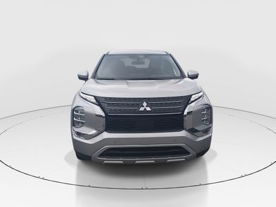 2024 Mitsubishi Outlander - Photo 2
