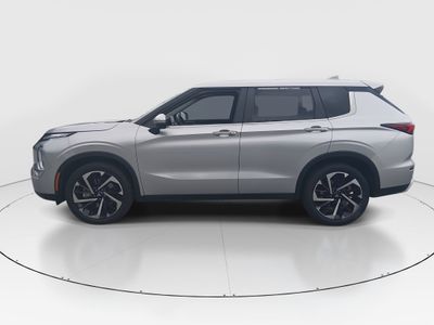 2024 Mitsubishi Outlander - Photo 4