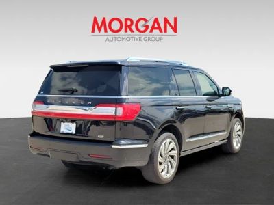2020 Lincoln Navigator — engine compartment view