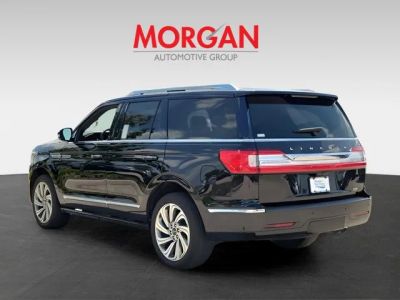 2020 Lincoln Navigator — interior view