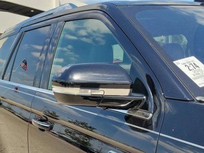 2020 Lincoln Navigator — photo 8 view