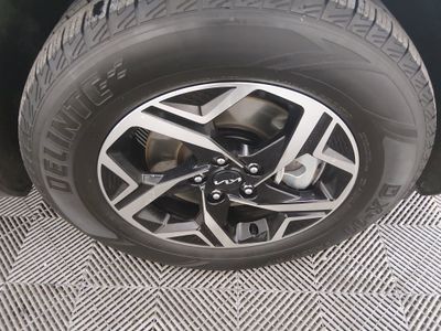 2024 Kia Sportage — photo 10 view