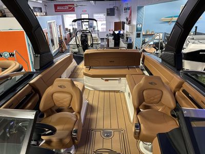2025 Chaparral 2870 SSX - Photo 15