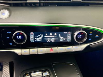 2023 Genesis GV70 - Photo 23