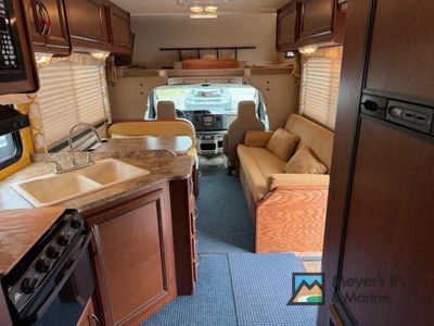 2014 Thor Motor Coach Four Winds - Photo 53