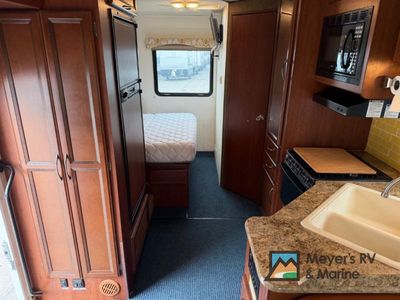 2014 Thor Motor Coach Four Winds - Photo 57