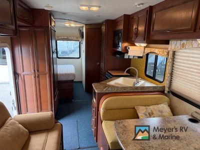 2014 Thor Motor Coach Four Winds - Photo 18