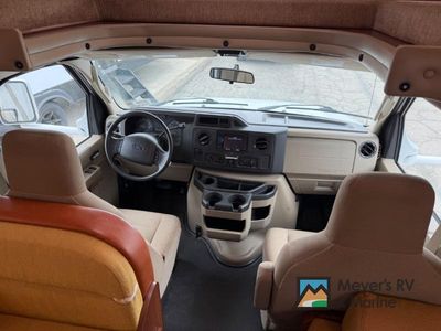 2014 Thor Motor Coach Four Winds - Photo 8