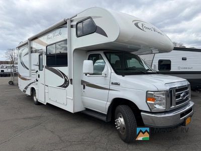 2014 Thor Motor Coach Four Winds - Photo 58